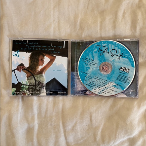 Taylor Swift CD Collection - Picture 6 of 7